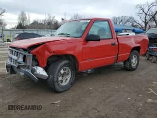 1997 Chevrolet Silverado 1500 z VIN 1GCEC14W1VZ118224, wystawiony jako Copart lot #89209625 z przebiegiem 176 438 mil mil oraz Szkoda całkowita • Salvage title. Historia ofert i sprzedaży dostępna na DreamBid. Obrazek 1.