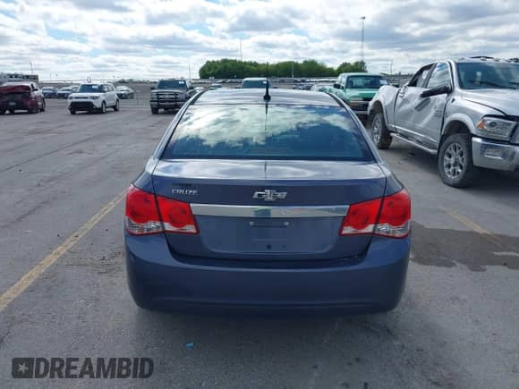 2014 Chevrolet Cruze LS with VIN 1G1PB5SH9E7216607, listed as a IAAI auction lot 42318797 with 43,276 mi miles and . Bid and sale history available at DreamBid. Image 17.