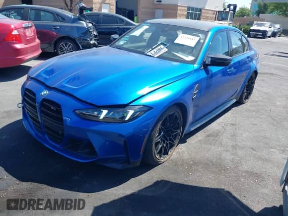 2025 BMW M3 Competition xDrive with VIN WBS33HJ05SFU29063, listed as a IAAI auction lot 42328143 with 3,368 mi miles and . Bid and sale history available at DreamBid. Image 2.