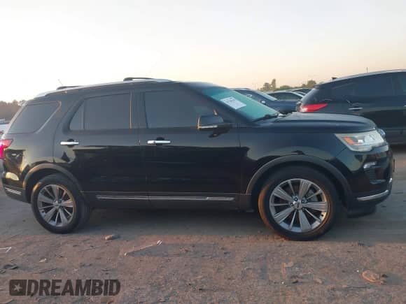 2018 Ford Explorer Limited z VIN 1FM5K7F86JGB66792, wystawiony jako IAAI lot #43188299 z przebiegiem 119 609 mil mil oraz . Historia ofert i sprzedaży dostępna na DreamBid. Obrazek 12.