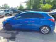 2017 Hyundai Elantra с VIN KMHD35LH9HU376722, выставлен на аукционе IAAI как лот 42447695 с пробегом 138 514 миль миль и . История ставок и продаж доступна на DreamBid. Изображение 14.