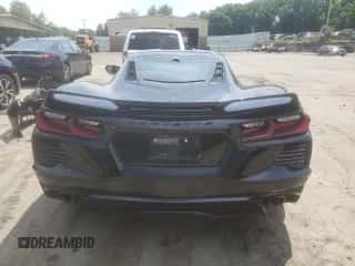 2021 Chevrolet Corvette 2LT z VIN 1G1YB2D48M5115825, wystawiony jako Copart lot #59955344 z przebiegiem 8 708 mil mil oraz Szkoda całkowita • Salvage title. Historia ofert i sprzedaży dostępna na DreamBid. Obrazek 6.