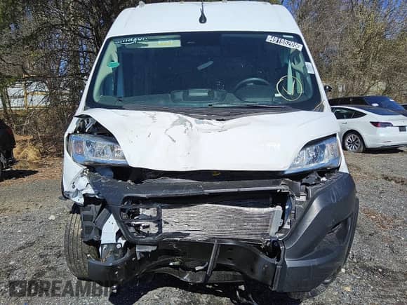 2023 Ram ProMaster Cargo z VIN 3C6LRVBG3PE552692, wystawiony jako Copart lot #49185205 z przebiegiem 17 952 mil mil oraz Szkoda całkowita • Salvage title. Historia ofert i sprzedaży dostępna na DreamBid. Obrazek 5.