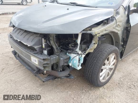 2020 Chevrolet Sonic LT with VIN 1G1JD5SB9L4127856, listed as a IAAI auction lot 42952943 with 66,882 mi miles and . Bid and sale history available at DreamBid. Image 6.
