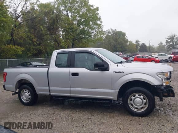 2017 Ford F-150 XL с VIN 1FTEX1C89HKD77872, выставлен на аукционе IAAI как лот 43360742 с пробегом 139 137 миль миль и . История ставок и продаж доступна на DreamBid. Изображение 13.