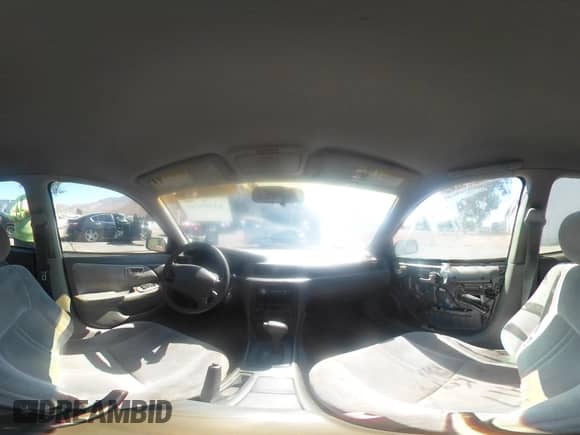 1999 Toyota Camry LE z VIN 4T1BF28K2XU074964, wystawiony jako IAAI lot #43209741 z przebiegiem 220 823 mil mil oraz . Historia ofert i sprzedaży dostępna na DreamBid. Obrazek 19.