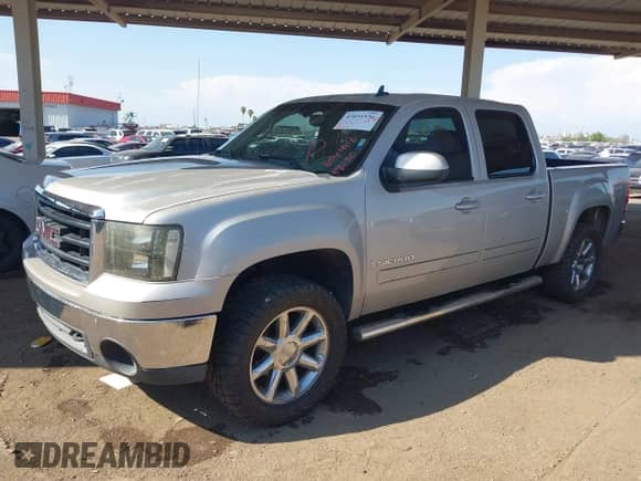 2007 GMC Sierra 1500 SLT with VIN 2GTEK13M971504906, listed as a IAAI auction lot 43051556 with 306,212 mi miles and . Bid and sale history available at DreamBid. Image 18.