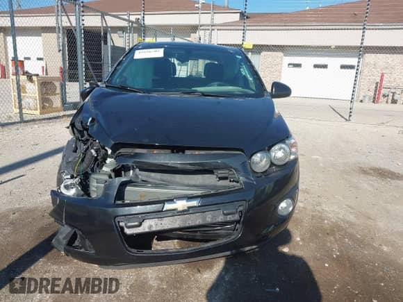 2014 Chevrolet Sonic LTZ с VIN 1G1JE6SB9E4116782, выставлен на аукционе IAAI как лот 42656705 с пробегом 93 210 миль миль и . История ставок и продаж доступна на DreamBid. Изображение 6.