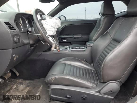 2014 Dodge Challenger R/T Plus with VIN 2C3CDYBT7EH250351, listed as a Copart auction lot 43872685 with 53,080 mi miles and Clean title. Bid and sale history available at DreamBid. Image 7.