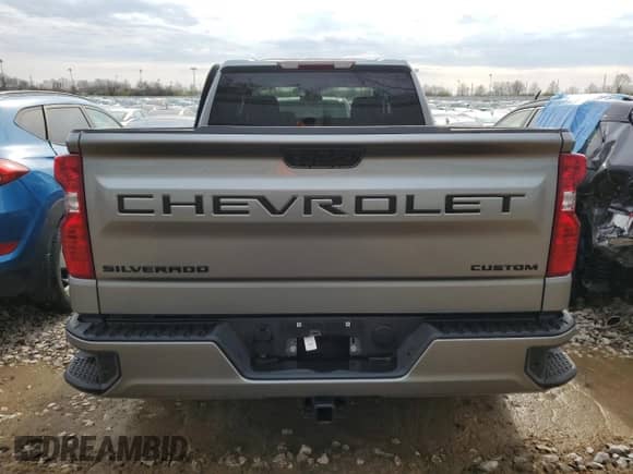 2024 Chevrolet Silverado 1500 Custom с VIN 1GCRDBEKXRZ335387, выставлен на аукционе Copart как лот 48989085 с пробегом 6 027 миль миль и Списание • Salvage title. История ставок и продаж доступна на DreamBid. Изображение 6.