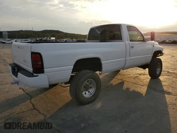 2001 Dodge 2500 with VIN 3B7KF26661M584823, listed as a Copart auction lot 80138064 with 260,277 mi miles and Clean title. Bid and sale history available at DreamBid. Image 3.