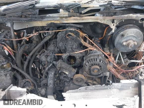 2013 Chevrolet Suburban LT с VIN 1GNSCJE05DR125146, выставлен на аукционе IAAI как лот 42266820 с пробегом Не указан миль и . История ставок и продаж доступна на DreamBid. Изображение 6.
