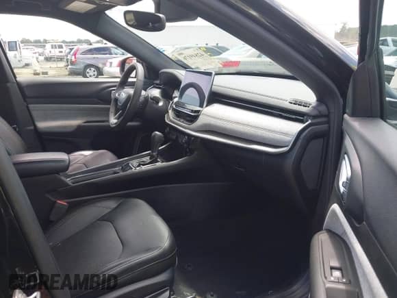 2023 Jeep Compass Latitude Lux с VIN 3C4NJDFN9PT548881, выставлен на аукционе IAAI как лот 42849176 с пробегом 17 702 миль миль и . История ставок и продаж доступна на DreamBid. Изображение 5.