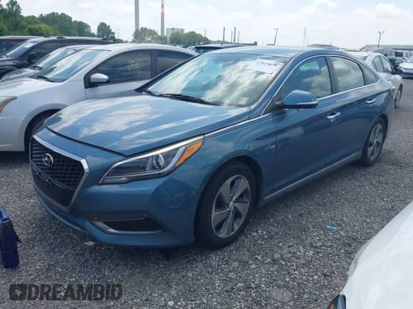 2016 Hyundai Sonata Limited с VIN KMHE34L13GA025774, выставлен на аукционе IAAI как лот 42815070 с пробегом 162 766 миль миль и . История ставок и продаж доступна на DreamBid. Изображение 17.