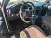 1998 Chevrolet Astro Cargo z VIN 1GCDM19W8WB202729, wystawiony jako Copart lot #55150245 z przebiegiem 315 740 mil mil oraz Szkoda całkowita • Salvage title. Historia ofert i sprzedaży dostępna na DreamBid. Obrazek 8.
