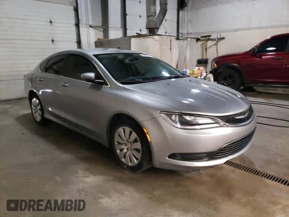 2015 Chrysler 200 LX с VIN 1C3CCCFB7FN560709, выставлен на аукционе Copart как лот 85123985 с пробегом 108 752 миль миль и Чистый • Clean title. История ставок и продаж доступна на DreamBid. Изображение 4.
