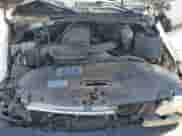 2003 Chevrolet Suburban LT z VIN 3GNEC16Z63G112415, wystawiony jako Copart lot #64271614 z przebiegiem 348 302 mil mil oraz Szkoda całkowita • Salvage title. Historia ofert i sprzedaży dostępna na DreamBid. Obrazek 13.