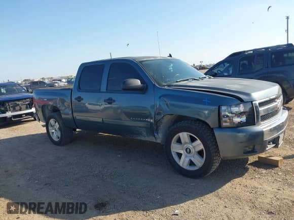 2007 Chevrolet Silverado 1500 2LT с VIN 2GCEC130271731638, выставлен на аукционе IAAI как лот 41146751 с пробегом 203 429 миль миль и . История ставок и продаж доступна на DreamBid. Изображение 6.