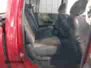 2010 Dodge 1500 SLT с VIN 1D7RV1CT3AS221608, выставлен на аукционе IAAI как лот 42577115 с пробегом 250 558 миль миль и . История ставок и продаж доступна на DreamBid. Изображение 8.