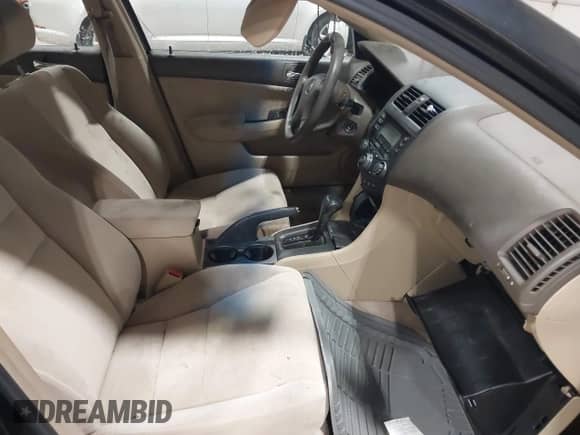 2005 Honda Accord LX with VIN JHMCM564X5C001654, listed as a IAAI auction lot 42358452 with 201,134 mi miles and . Bid and sale history available at DreamBid. Image 5.