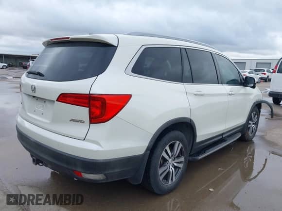 2016 Honda Pilot EX-L z VIN 5FNYF6H50GB031961, wystawiony jako IAAI lot #42177304 z przebiegiem 152 118 mil mil oraz . Historia ofert i sprzedaży dostępna na DreamBid. Obrazek 4.