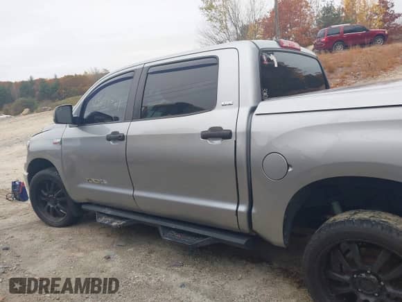 2011 Toyota Tundra с VIN 5TFDY5F16BX170865, выставлен на аукционе IAAI как лот 43459791 с пробегом 229 363 миль миль и . История ставок и продаж доступна на DreamBid. Изображение 15.