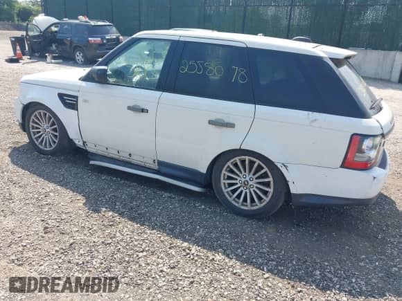 2006 Land Rover Range Rover Sport HSE with VIN SALSF25456A951322, listed as a IAAI auction lot 42991384 with Not provided miles and . Bid and sale history available at DreamBid. Image 3.