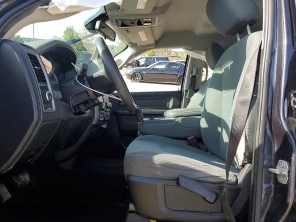 2014 Ram 1500 Tradesman with VIN 1C6RR7FG6ES467596, listed as a Copart auction lot 56913895 with 172,510 mi miles and Salvage title. Bid and sale history available at DreamBid. Image 7.