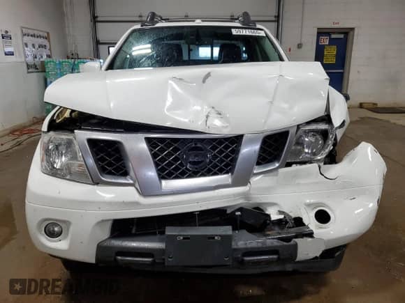 2017 Nissan Frontier Pro-4X with VIN 1N6AD0EV3HN773022, listed as a Copart auction lot 59771665 with 131,619 mi miles and Salvage title. Bid and sale history available at DreamBid. Image 5.