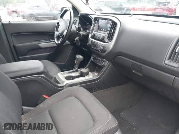 2015 Chevrolet Colorado 2WD LT z VIN 1GCGSBEA2F1217266, wystawiony jako IAAI lot #43018654 z przebiegiem 150 116 mil mil oraz . Historia ofert i sprzedaży dostępna na DreamBid. Obrazek 5.