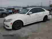 2009 Mercedes-Benz C 300 Sport z VIN WDDGF54X49R061402, wystawiony jako Copart lot #70928645 z przebiegiem 245 217 mil mil oraz Szkoda całkowita • Salvage title. Historia ofert i sprzedaży dostępna na DreamBid. Obrazek 1.