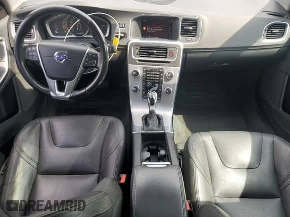 2018 Volvo S60 Inscription Platinum с VIN LYV402HM9JB159785, выставлен на аукционе Copart как лот 63430505 с пробегом 98 407 миль миль и Списание • Salvage title. История ставок и продаж доступна на DreamBid. Изображение 8.