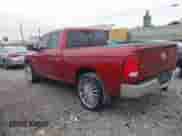 2015 Ram 1500 SLT z VIN 1C6RR6GG8FS674677, wystawiony jako IAAI lot #43548789 z przebiegiem 206 330 mil mil oraz . Historia ofert i sprzedaży dostępna na DreamBid. Obrazek 3.