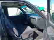 2000 GMC Sierra 1500 SLE z VIN 2GTEC19T8Y1303155, wystawiony jako IAAI lot #43160375 z przebiegiem Nie podano mil oraz . Historia ofert i sprzedaży dostępna na DreamBid. Obrazek 5.