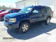 2007 Chevrolet Tahoe LTZ с VIN 1GNFC13077R243921, выставлен на аукционе IAAI как лот 41856659 с пробегом Не указан миль и . История ставок и продаж доступна на DreamBid. Изображение 2.