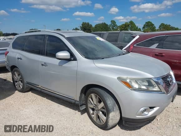 2015 Nissan Pathfinder S z VIN 5N1AR2MN2FC678019, wystawiony jako IAAI lot #43436107 z przebiegiem 155 739 mil mil oraz . Historia ofert i sprzedaży dostępna na DreamBid. Obrazek 1.