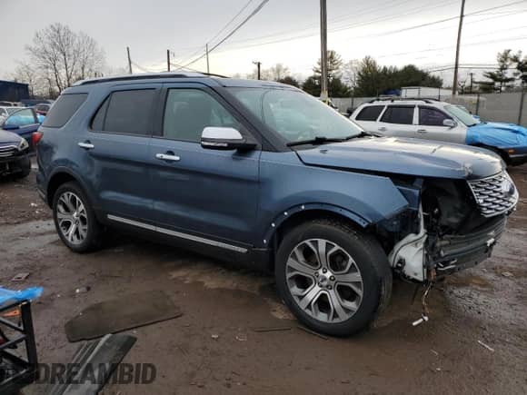 2018 Ford Explorer Platinum с VIN 1FM5K8HT0JGB96541, выставлен на аукционе Copart как лот 47000075 с пробегом 76 346 миль миль и Списание • Salvage title. История ставок и продаж доступна на DreamBid. Изображение 4.