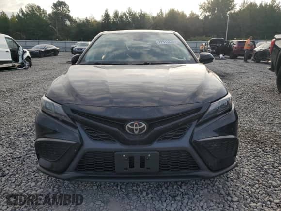 2021 Toyota Camry SE Nightshade z VIN 4T1G11AKXMU433871, wystawiony jako Copart lot #72013235 z przebiegiem 121 192 mil mil oraz Szkoda całkowita • Salvage title. Historia ofert i sprzedaży dostępna na DreamBid. Obrazek 5.