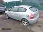 2008 Hyundai Accent SE z VIN KMHCN36C08U081888, wystawiony jako IAAI lot #43517497 z przebiegiem 201 528 mil mil oraz . Historia ofert i sprzedaży dostępna na DreamBid. Obrazek 3.