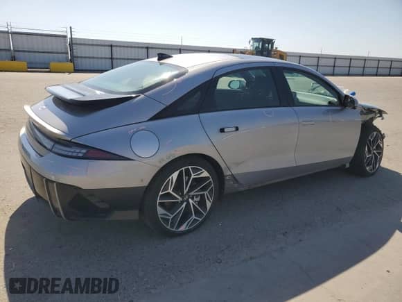 2023 Hyundai Ioniq 6 Limited с VIN KMHM54AA8PA045138, выставлен на аукционе Copart как лот 55784155 с пробегом 5 772 миль миль и Списание • Salvage title. История ставок и продаж доступна на DreamBid. Изображение 3.