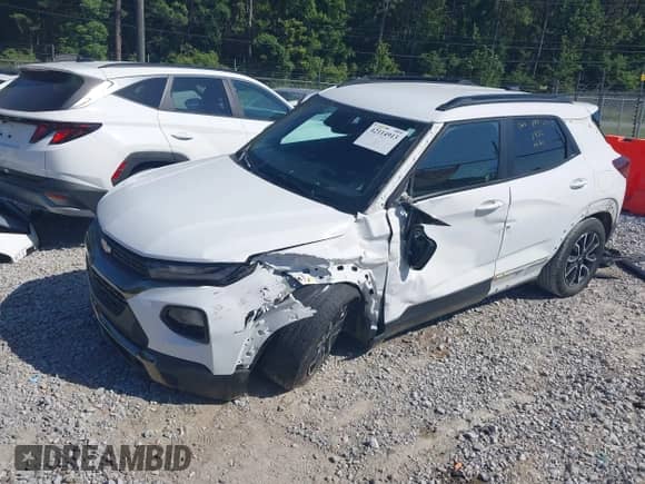 2023 Chevrolet TrailBlazer ACTIV с VIN KL79MVSL6PB178085, выставлен на аукционе IAAI как лот 42114913 с пробегом 60 862 миль миль и . История ставок и продаж доступна на DreamBid. Изображение 2.