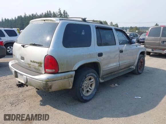 2003 Dodge Durango SLT z VIN 1D4HS48NX3F577921, wystawiony jako IAAI lot #43137729 z przebiegiem 178 183 mil mil oraz . Historia ofert i sprzedaży dostępna na DreamBid. Obrazek 4.