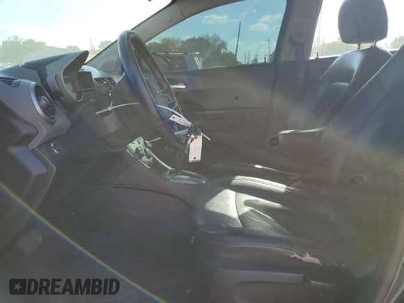 2016 Chevrolet Sonic LTZ с VIN 1G1JE5SB2G4141195, выставлен на аукционе Copart как лот 86850575 с пробегом 143 484 миль миль и Чистый • Clean title. История ставок и продаж доступна на DreamBid. Изображение 7.