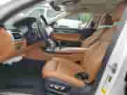 2018 BMW 7 Series 750i с VIN WBA7F0C53JGM22614, выставлен на аукционе Copart как лот 51787515 с пробегом Не указан миль и Списание • Salvage title. История ставок и продаж доступна на DreamBid. Изображение 7.