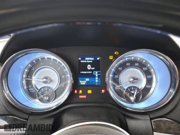 2014 Chrysler 300 C с VIN 2C3CCAKG0EH201022, выставлен на аукционе Copart как лот 82611445 с пробегом 203 576 миль миль и На запчасти • Non repairable. История ставок и продаж доступна на DreamBid. Изображение 9.