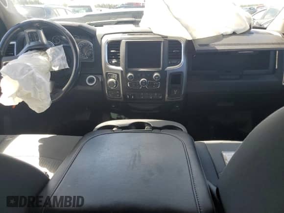 2022 Ram 1500 SLT z VIN 3C6RR7LG4NG177191, wystawiony jako Copart lot #67570845 z przebiegiem 70 011 mil mil oraz Szkoda całkowita • Salvage title. Historia ofert i sprzedaży dostępna na DreamBid. Obrazek 8.