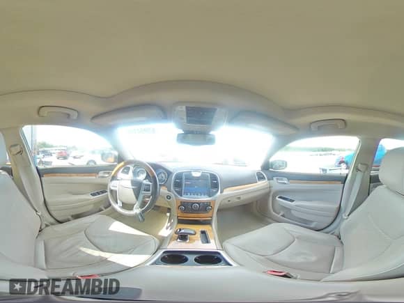 2014 Chrysler 300 C с VIN 2C3CCAEG8EH238122, выставлен на аукционе Copart как лот 68257755 с пробегом 158 182 миль миль и Чистый • Clean title. История ставок и продаж доступна на DreamBid. Изображение 14.