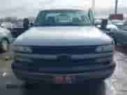 2002 Chevrolet Silverado 1500 z VIN 1GCEC14WX2Z146163, wystawiony jako IAAI lot #41520765 z przebiegiem 195 742 mil mil oraz . Historia ofert i sprzedaży dostępna na DreamBid. Obrazek 12.
