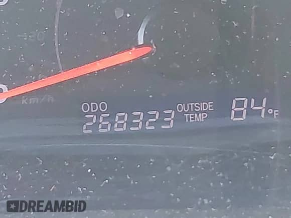 2011 Toyota Camry LE z VIN 4T1BF3EK7BU168812, wystawiony jako IAAI lot #43341981 z przebiegiem 268 323 mil mil oraz . Historia ofert i sprzedaży dostępna na DreamBid. Obrazek 7.