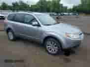 2011 Subaru Forester X Limited z VIN JF2SHAFC9BH714983, wystawiony jako Copart lot #64743385 z przebiegiem 83 771 mil mil oraz Szkoda całkowita • Salvage title. Historia ofert i sprzedaży dostępna na DreamBid. Obrazek 4.